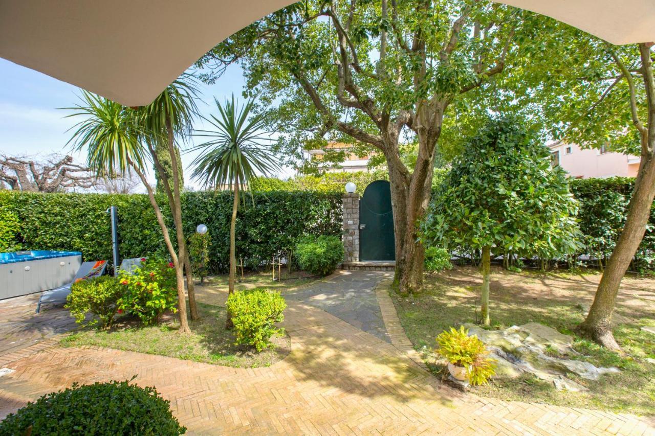 Amore Rentals - Resort Ravenna - Villa Dama Massa Lubrense Exteriör bild